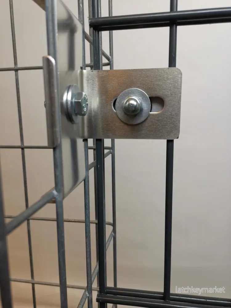 Klämma med staketfäste 5 x 10 cm för dubbelt trådnät, aluminium Klämma med staketfäste 5 x 10 cm för dubbelt trådnät, aluminium