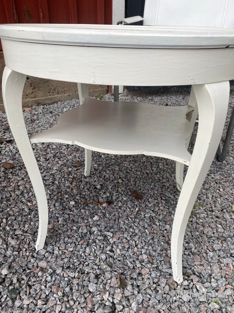 Unikt och charmigt sidobord - Bild 2