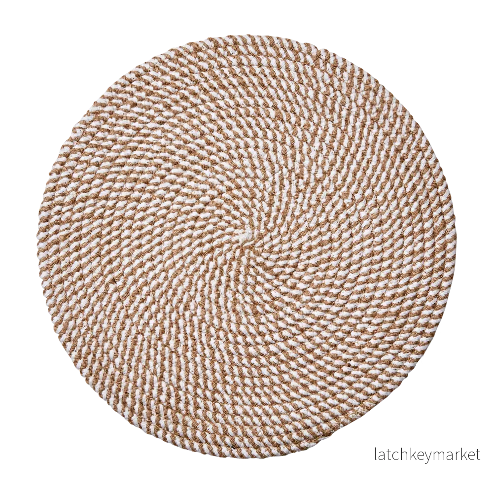Tallriksunderlägg Elina Beige/elfenben 4-pack Tallriksunderlägg Elina Beige/elfenben 4-pack