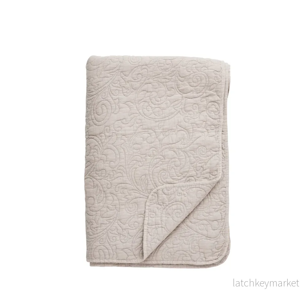 Isabelle sengeteppe 260×240 cm. linen Isabelle sengeteppe 260×240 cm. linen