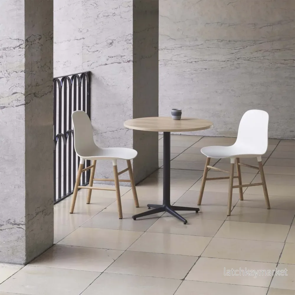 Form Chair Walnut - Bild 2