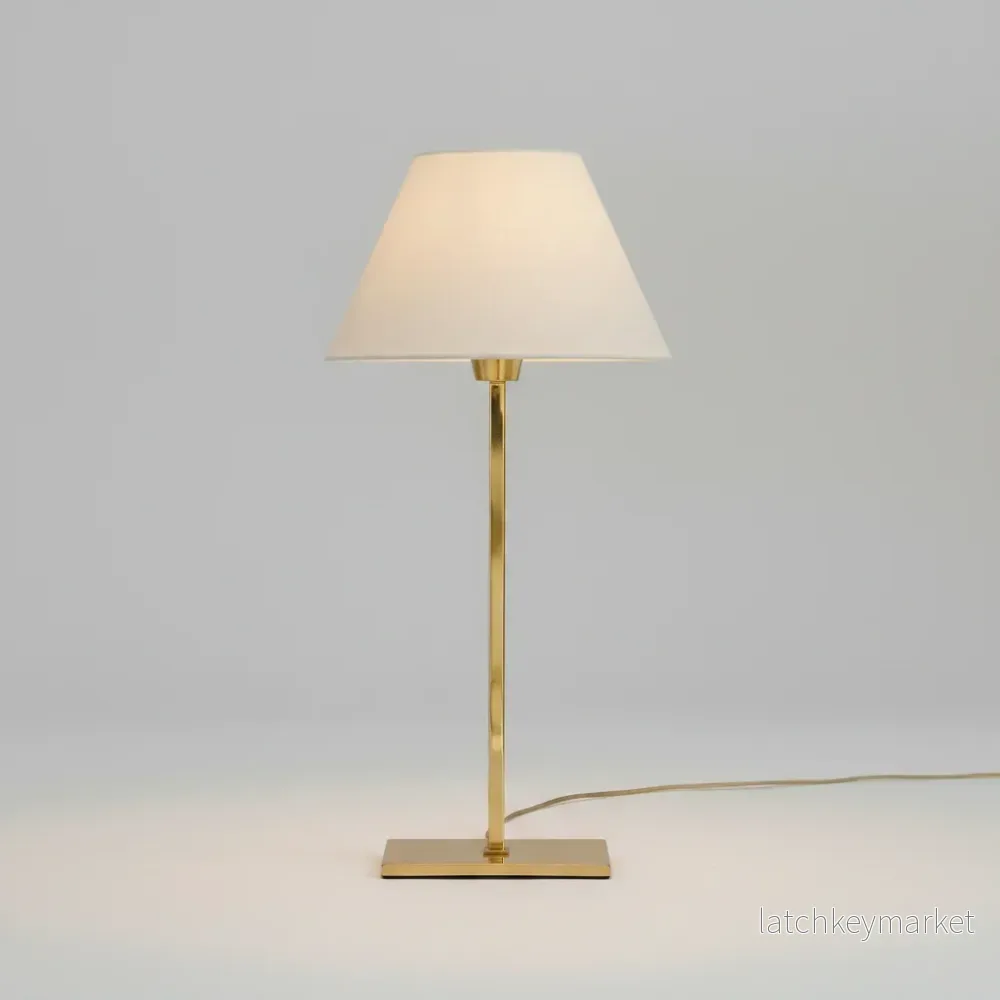 Lampfot Mika table mässing