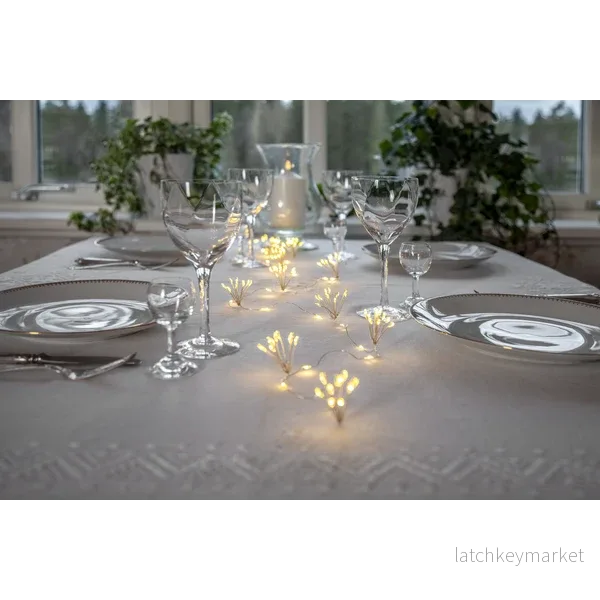 Batteridriven belysning Ljusslinga Flower 140 cm Batteridriven belysning Ljusslinga Flower 140 cm