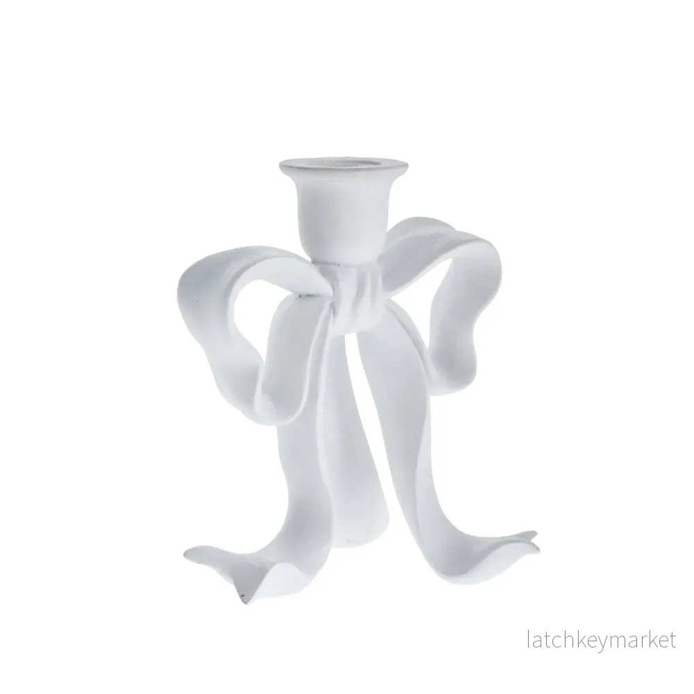 Serafina ljushållare H19,7 cm. vit Serafina ljushållare H19,7 cm. vit