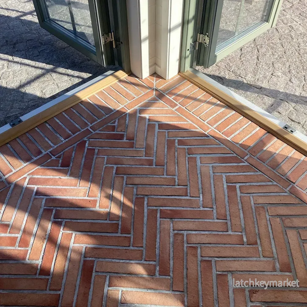 Golvtegel handslaget fiskben röd - Bild 2