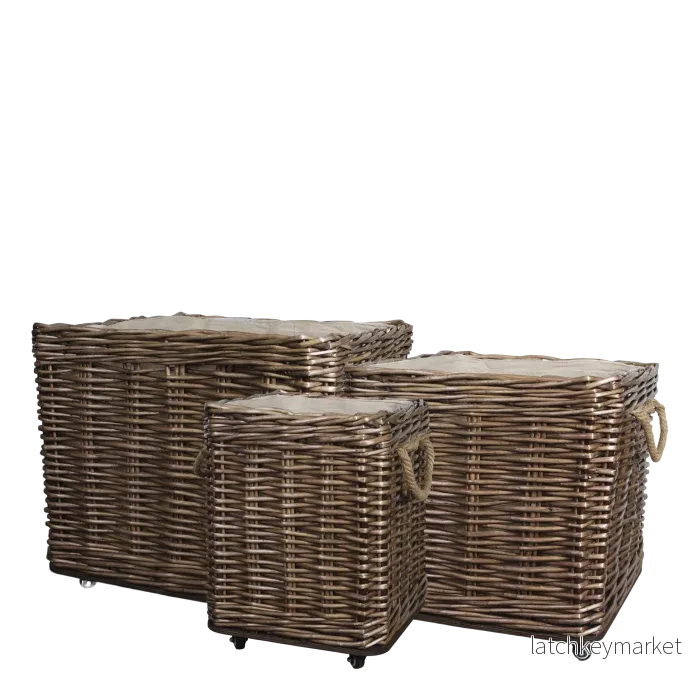 Chic Antique DIV Fransk korg med hjul set om 3 Chic Antique DIV Fransk korg med hjul set om 3