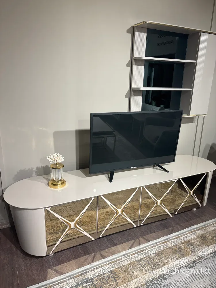 Aracikan Rose Tv Bänk Aracikan Rose Tv Bänk