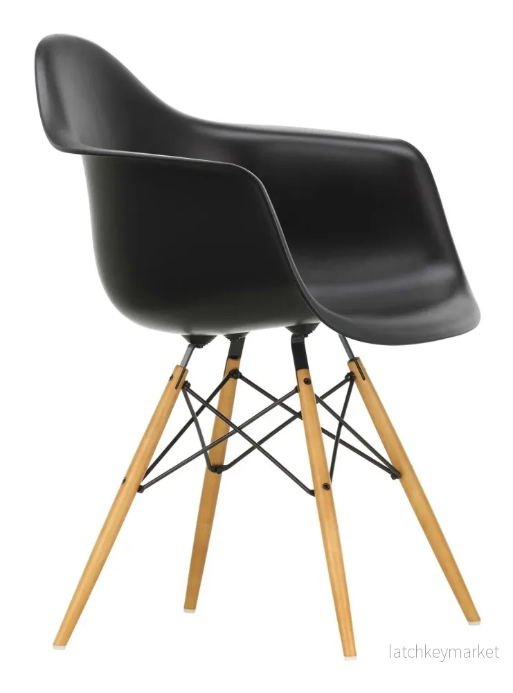 Eames Plastic Armchair RE DAW - Golden Maple
