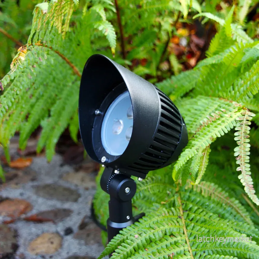 Spotlight Sirius LightsOn Spotlight Sirius LightsOn