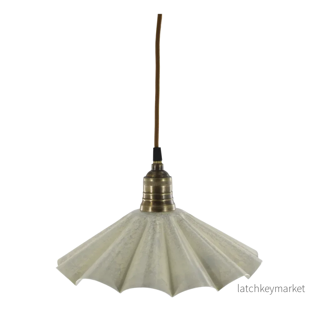 Taklampa Lunel Emalj H17/Ø30 cm creme Taklampa Lunel Emalj H17/Ø30 cm creme