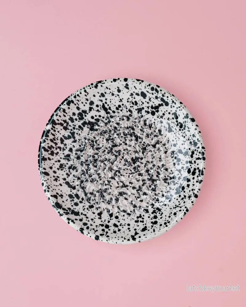 Ceramic Garlic Grater Plate - Small Black & White - Galaxy - Bild 3