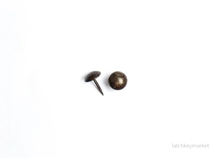 Möbelspik - Slät rund - Fläckig mässing - Bild 2