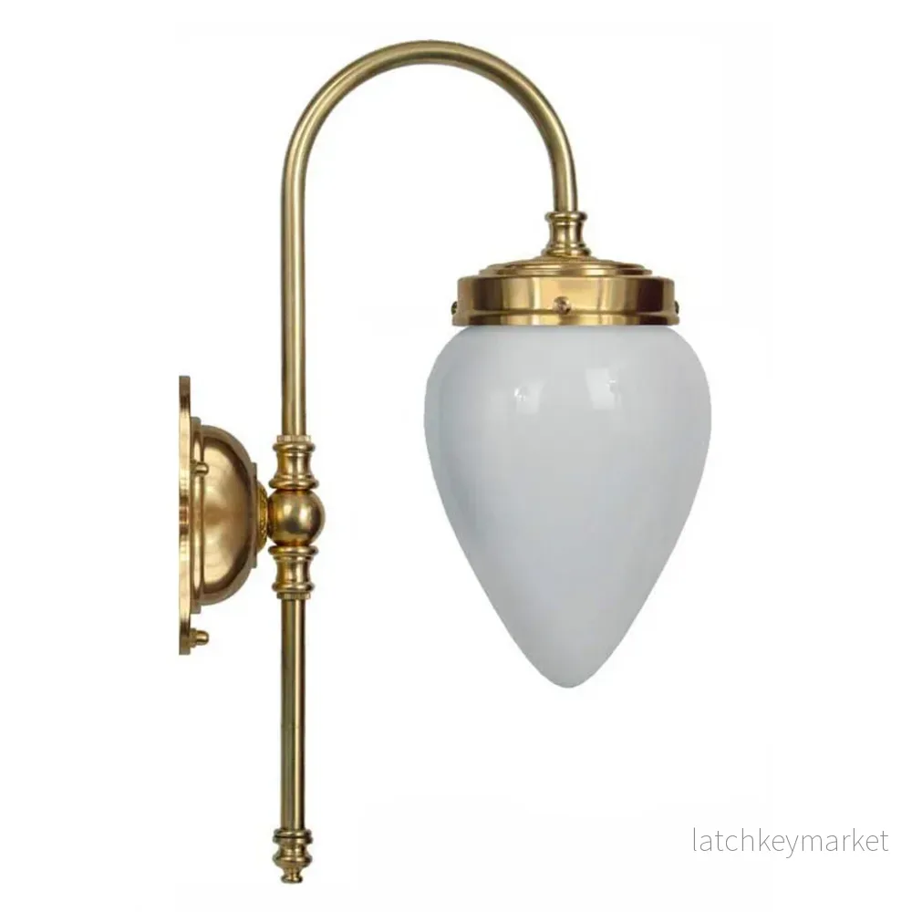 Badrumslampa Blomberg mässing
