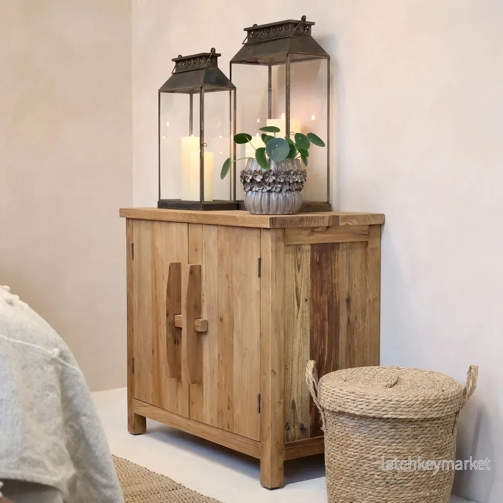 Chic Antique Skåp m. 2 dörrar och hylla H72,5/L80/B43 cm natur