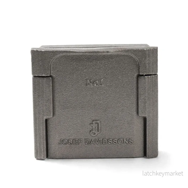 Sotlucka gjutjärn 125×125 mm Sotlucka gjutjärn 125×125 mm