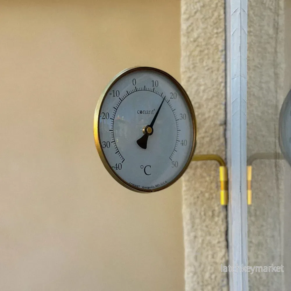 Rund termometer i mässing - Bild 2