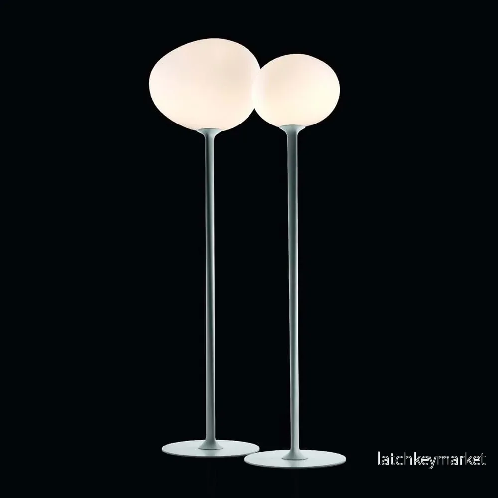 Gregg Media Floor Lamp - White/Grafite - Bild 2