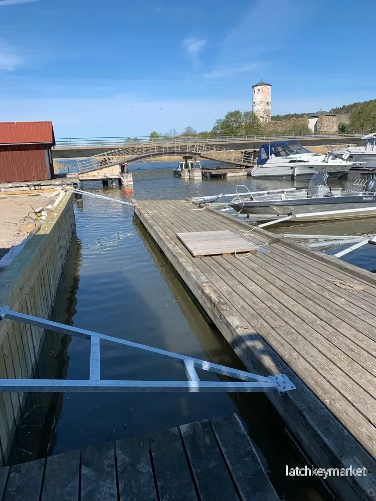 Bryggförankring längs med berg - Bild 2