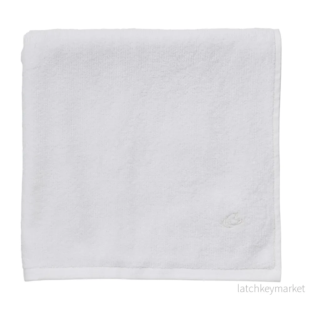 Molli badhandduk 140×70 cm. vit 100 % ekologisk bomull Molli badhandduk 140×70 cm. vit 100 % ekologisk bomull