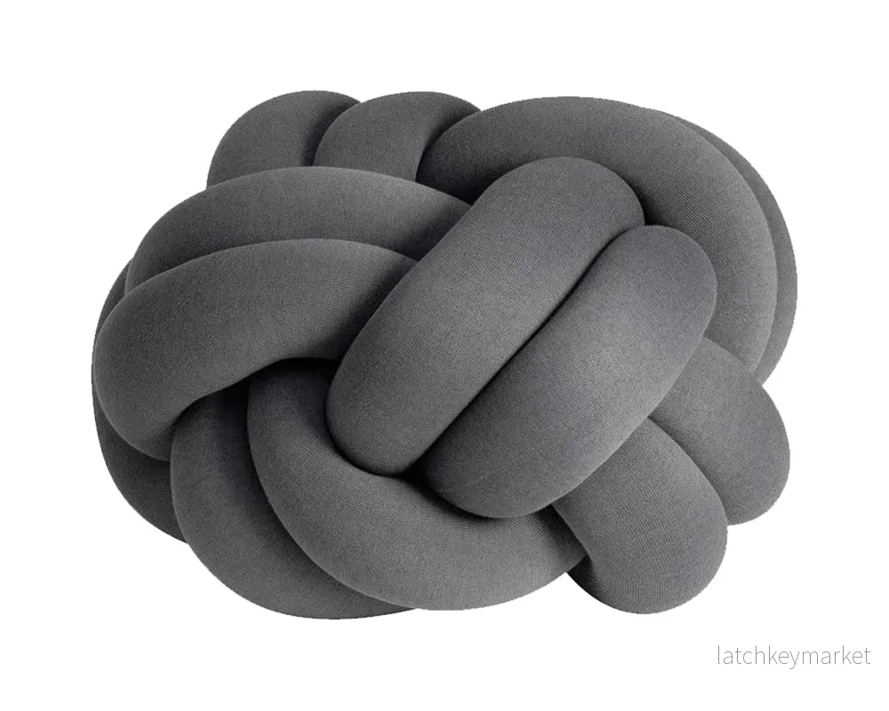 Knot Cushion XL