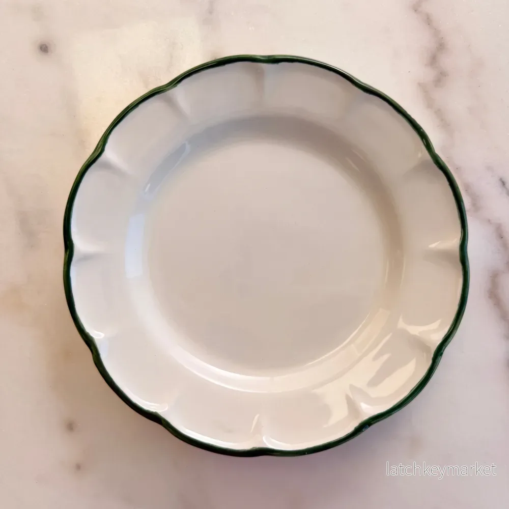 Little Plate Dark Green Line Little Plate Dark Green Line